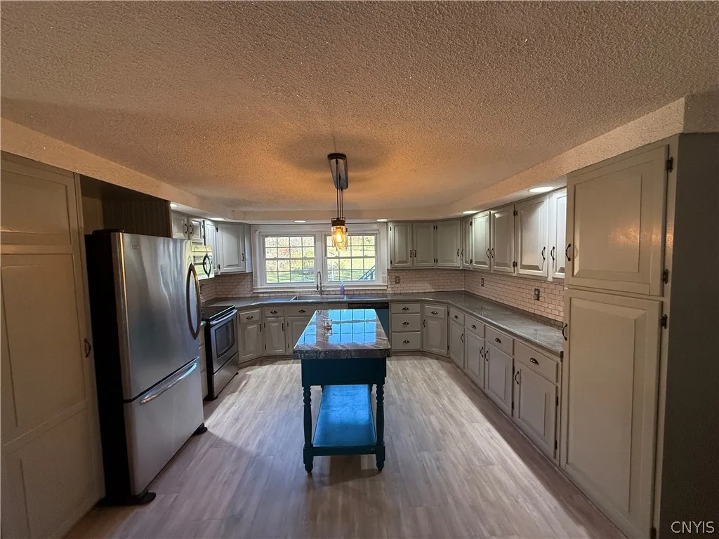 106 Snyder Road, Sandy Creek, New York 13083, Sandy Creek, New York 13083, 6 Bedroom Bedrooms, 10 Room Rooms,3 BathroomBathrooms,Residential,For Sale,106 Snyder Road, Sandy Creek, New York 13083,0,S1724901
