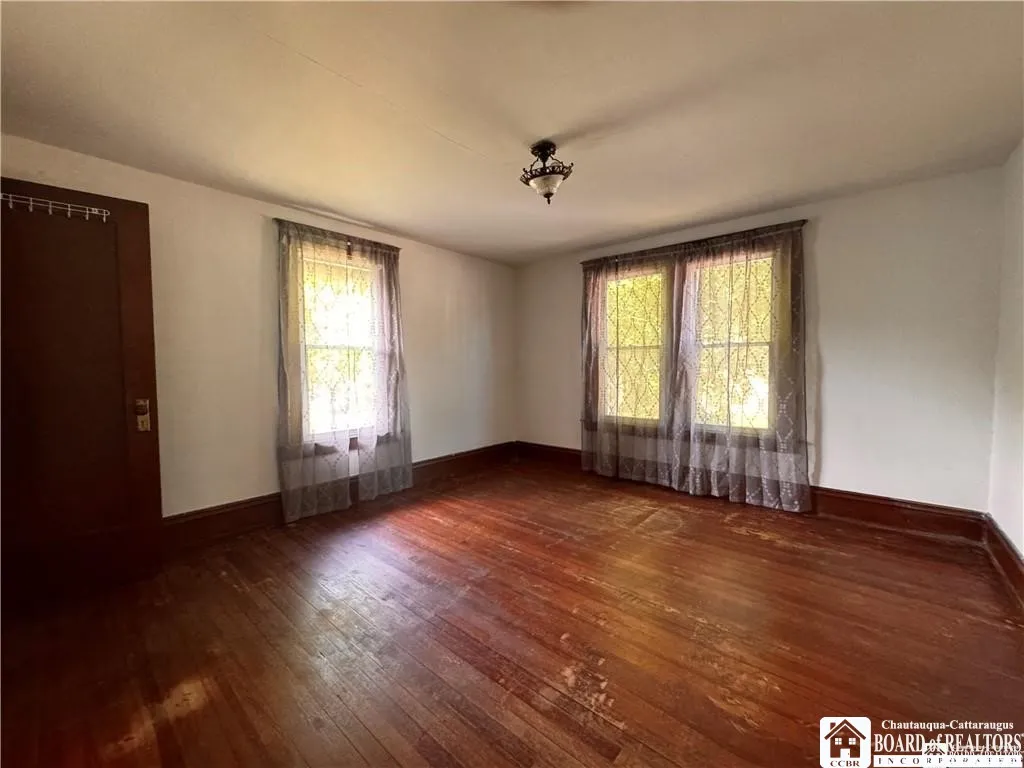 1171, Jamestown, New York 14701, Jamestown, New York 14701, 4 Bedroom Bedrooms, ,2 BathroomBathrooms,Residential,For Sale,1171, Jamestown, New York 14701,0,R1723794