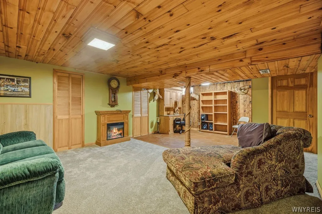 1069 Upper Mountain Road, Lewiston, New York 14092, Lewiston, New York 14092, 3 Bedroom Bedrooms, 8 Room Rooms,3 BathroomBathrooms,Residential,For Sale,1069 Upper Mountain Road, Lewiston, New York 14092,0,B1719465
