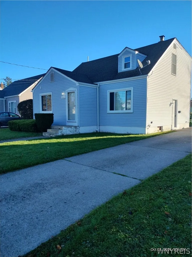 1287 89th Street, Niagara Falls, New York 14304, Niagara Falls, New York 14304, 4 Bedroom Bedrooms, 7 Room Rooms,1 BathroomBathrooms,Residential,For Sale,1287 89th Street, Niagara Falls, New York 14304,0,B1724513
