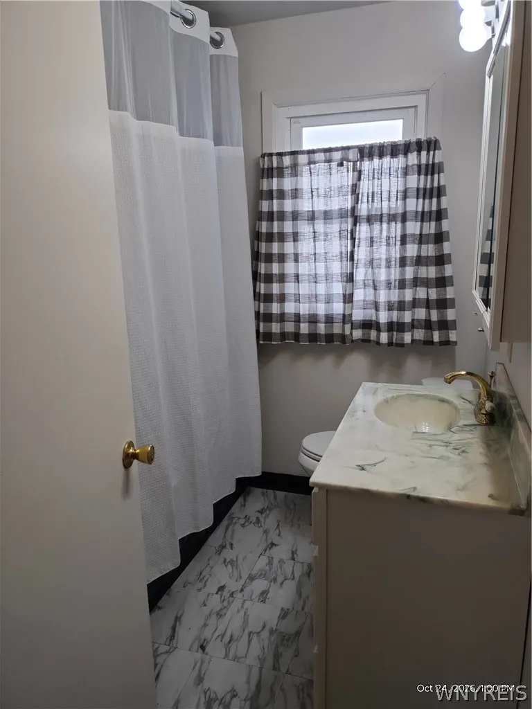 1287 89th Street, Niagara Falls, New York 14304, Niagara Falls, New York 14304, 4 Bedroom Bedrooms, 7 Room Rooms,1 BathroomBathrooms,Residential,For Sale,1287 89th Street, Niagara Falls, New York 14304,0,B1724513