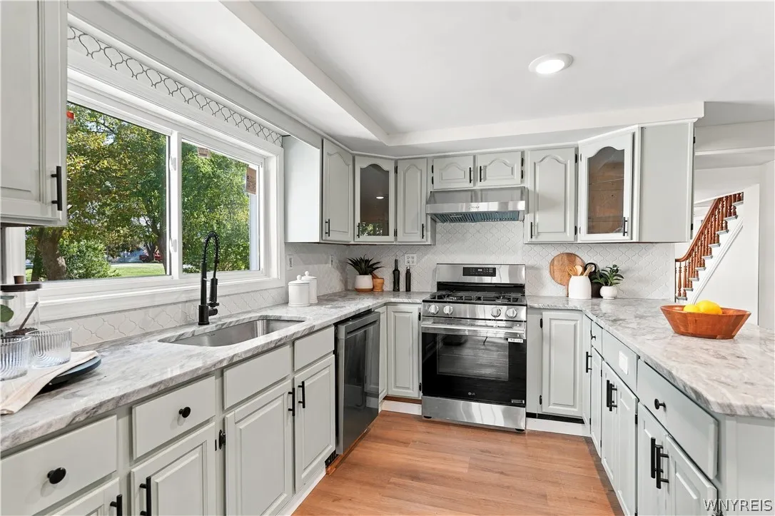 15545 Ridge Road West, Murray, New York 14477, Murray, New York 14477, 5 Bedroom Bedrooms, 9 Room Rooms,2 BathroomBathrooms,Residential,For Sale,15545 Ridge Road West, Murray, New York 14477,0,B1723323