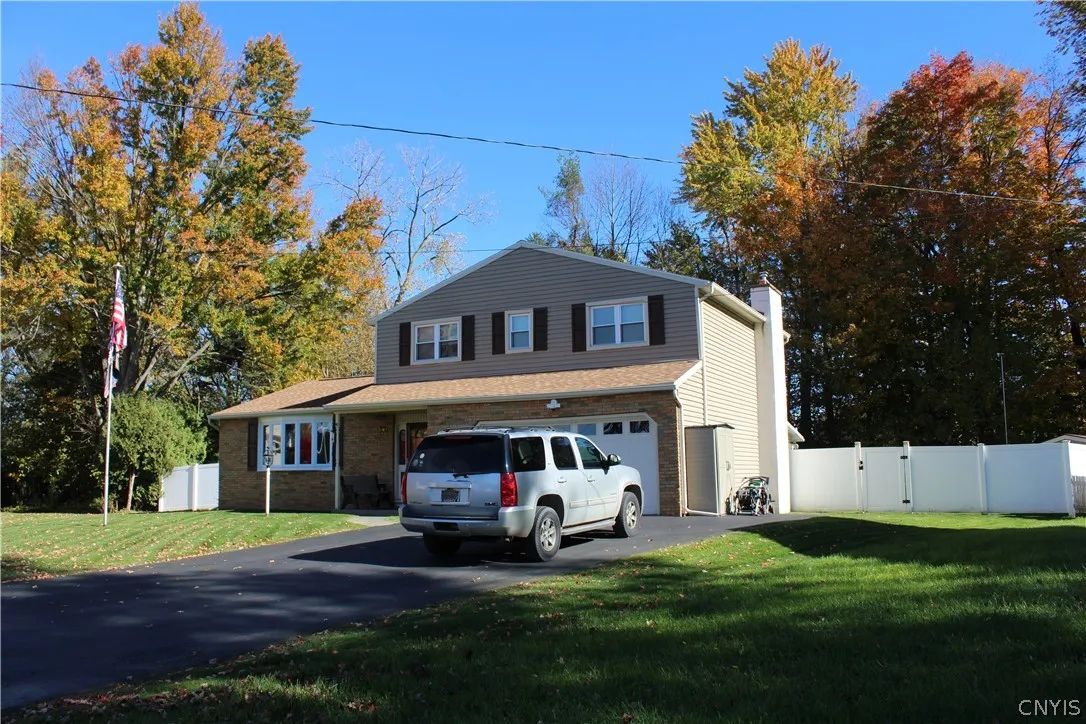 5426 Carina Circle, Clay, New York 13041, Clay, New York 13041, 4 Bedroom Bedrooms, 9 Room Rooms,2 BathroomBathrooms,Residential,For Sale,5426 Carina Circle, Clay, New York 13041,0,S1724524