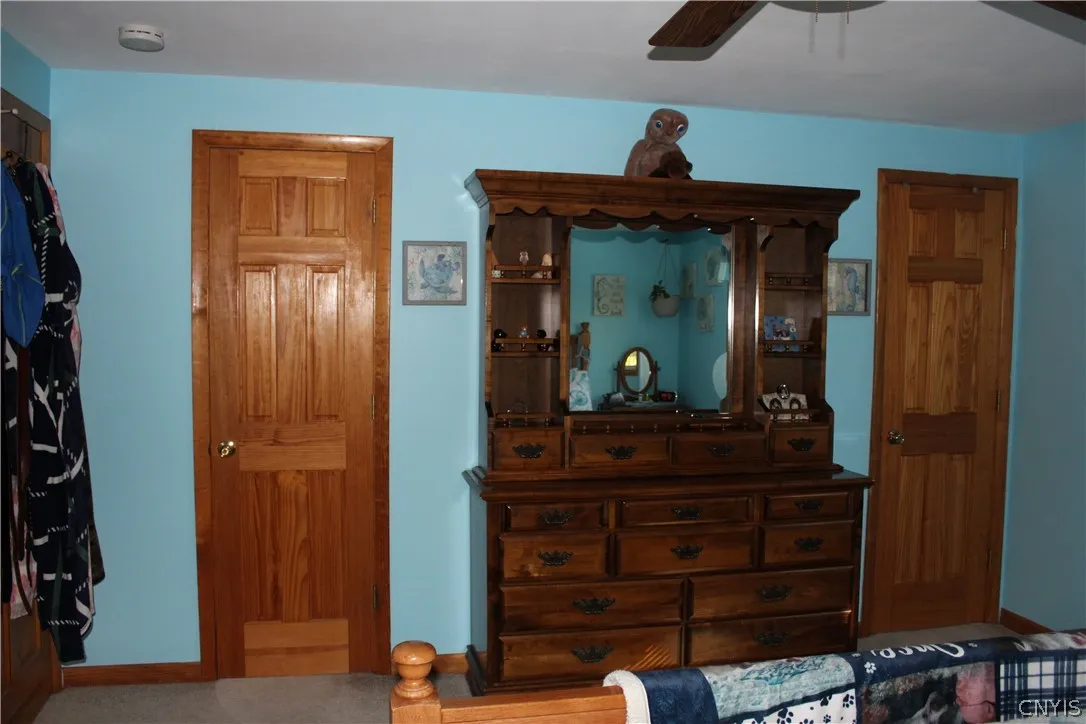 Walk in and Bathroom