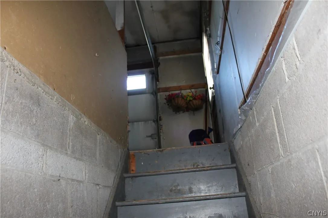 Entry from basement to Garage
