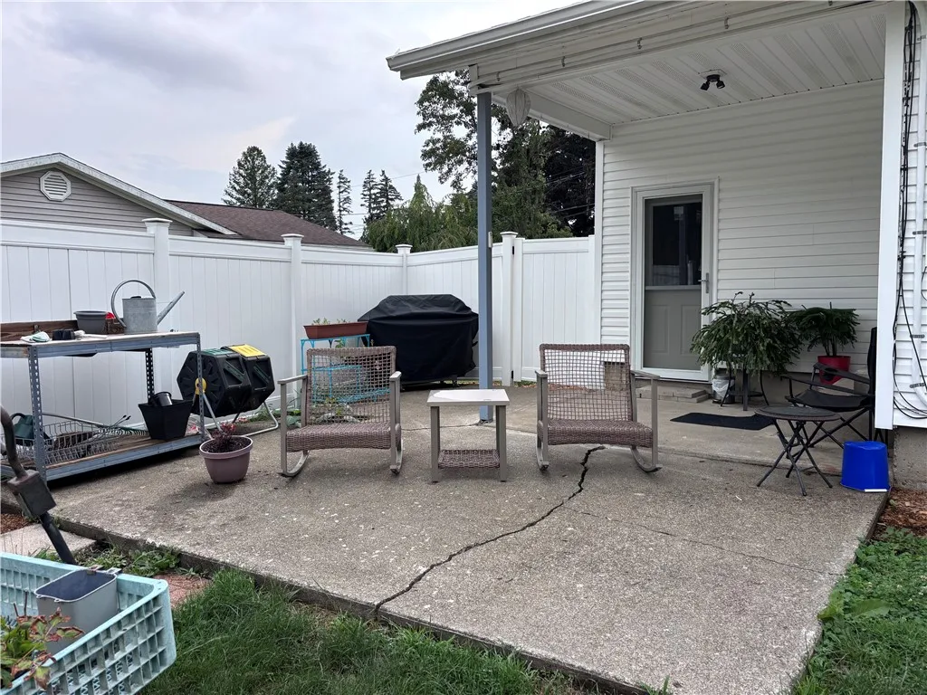 24 Flint Road, Big Flats, New York 14845, Big Flats, New York 14845, 3 Bedroom Bedrooms, 9 Room Rooms,1 BathroomBathrooms,Residential,For Sale,24 Flint Road, Big Flats, New York 14845,0,R1724921