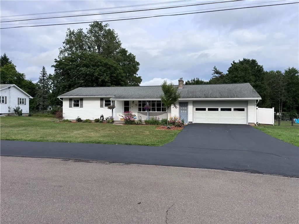 24 Flint Road, Big Flats, New York 14845, Big Flats, New York 14845, 3 Bedroom Bedrooms, 9 Room Rooms,1 BathroomBathrooms,Residential,For Sale,24 Flint Road, Big Flats, New York 14845,0,R1724921