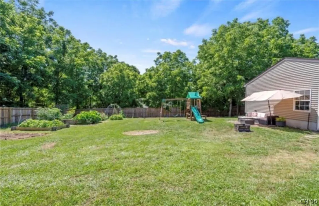 31 Franklin Avenue, Oswego, New York 13126, Oswego, New York 13126, 3 Bedroom Bedrooms, 8 Room Rooms,2 BathroomBathrooms,Residential Lease,For Rent,31 Franklin Avenue, Oswego, New York 13126,0,S1724245
