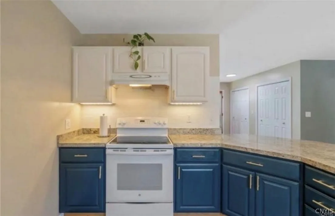 31 Franklin Avenue, Oswego, New York 13126, Oswego, New York 13126, 3 Bedroom Bedrooms, 8 Room Rooms,2 BathroomBathrooms,Residential Lease,For Rent,31 Franklin Avenue, Oswego, New York 13126,0,S1724245