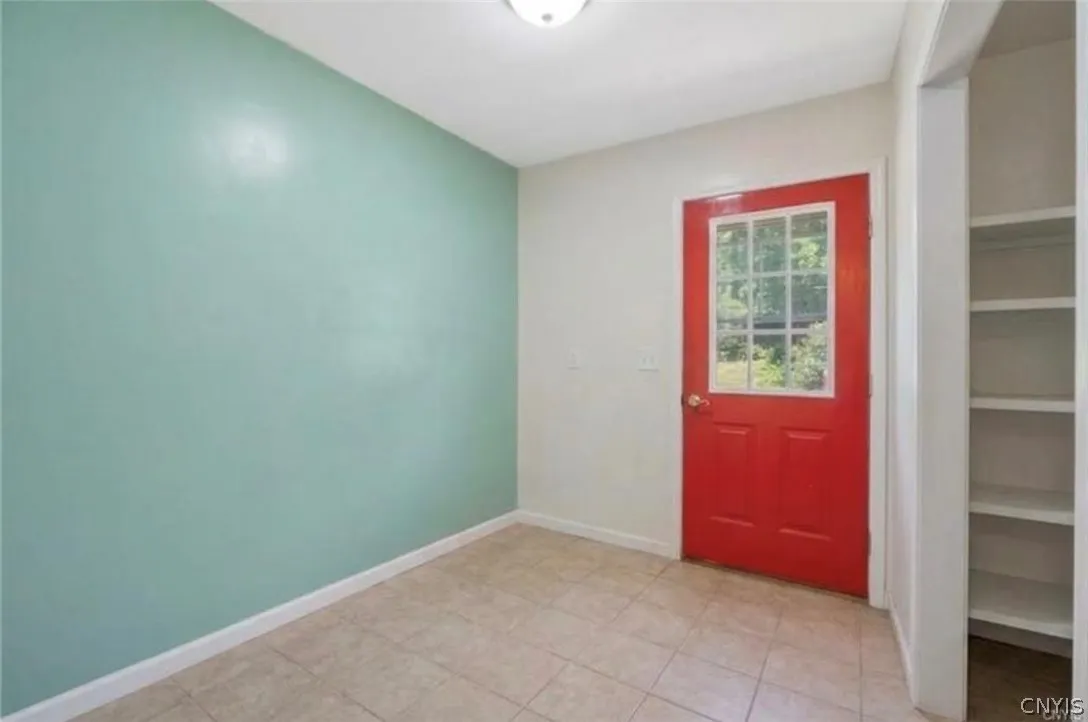 31 Franklin Avenue, Oswego, New York 13126, Oswego, New York 13126, 3 Bedroom Bedrooms, 8 Room Rooms,2 BathroomBathrooms,Residential Lease,For Rent,31 Franklin Avenue, Oswego, New York 13126,0,S1724245