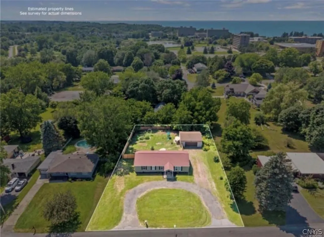 31 Franklin Avenue, Oswego, New York 13126, Oswego, New York 13126, 3 Bedroom Bedrooms, 8 Room Rooms,2 BathroomBathrooms,Residential Lease,For Rent,31 Franklin Avenue, Oswego, New York 13126,0,S1724245