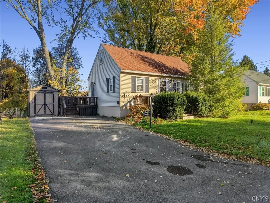 114 Maclaughlin Street, Camillus, New York 13031, Camillus, New York 13031, 3 Bedroom Bedrooms, 7 Room Rooms,2 BathroomBathrooms,Residential,For Sale,114 Maclaughlin Street, Camillus, New York 13031,0,S1724825