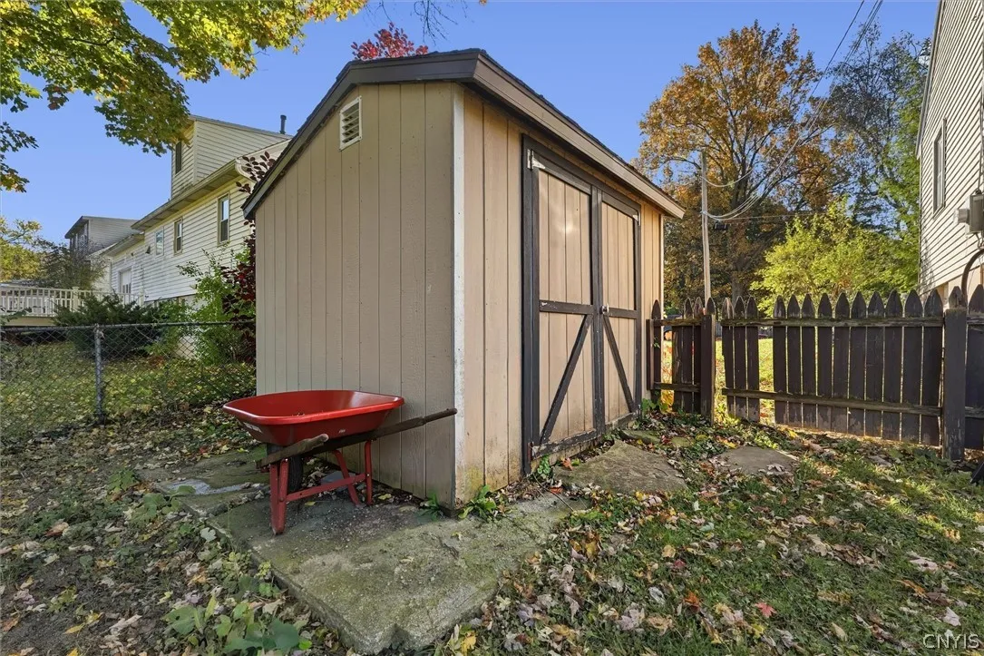 114 Maclaughlin Street, Camillus, New York 13031, Camillus, New York 13031, 3 Bedroom Bedrooms, 7 Room Rooms,2 BathroomBathrooms,Residential,For Sale,114 Maclaughlin Street, Camillus, New York 13031,0,S1724825