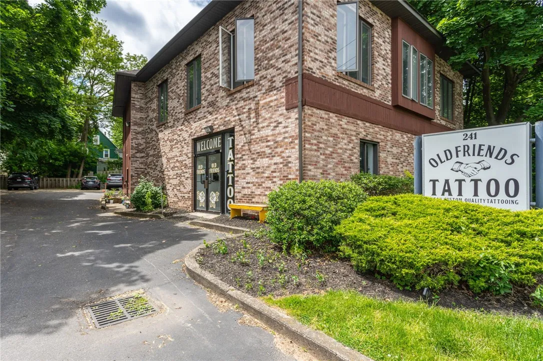 241 Norris Drive, Rochester, New York 14610, Rochester, New York 14610, ,Commercial Lease,For Rent,241 Norris Drive, Rochester, New York 14610,0,R1724946