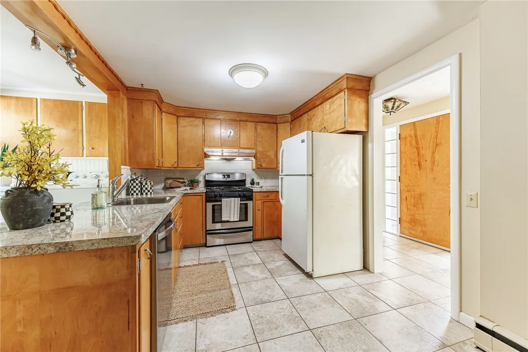 754 Herman Road, Webster, New York 14580, Webster, New York 14580, 5 Bedroom Bedrooms, ,2 BathroomBathrooms,Residential,For Sale,754 Herman Road, Webster, New York 14580,0,R1724533