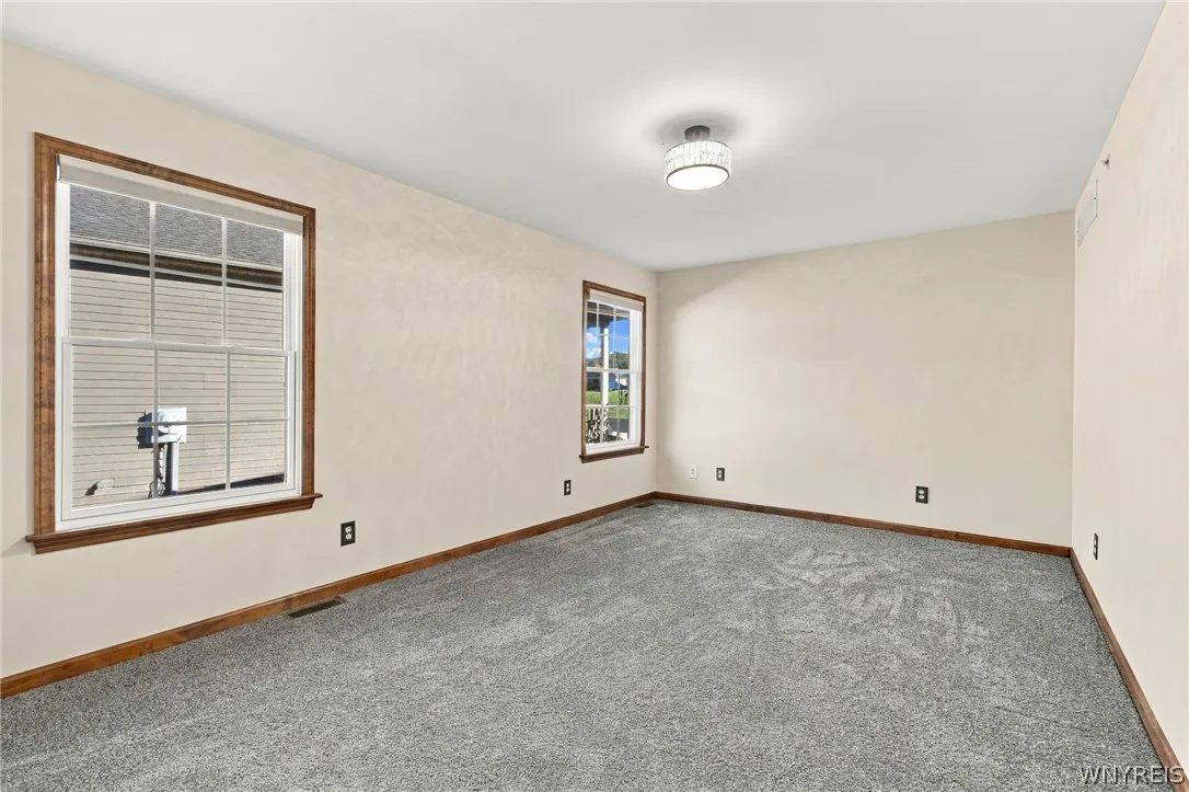 4740 Parker Road 26, Hamburg, New York 14075, Hamburg, New York 14075, 2 Bedroom Bedrooms, 6 Room Rooms,2 BathroomBathrooms,Residential,For Sale,4740 Parker Road 26, Hamburg, New York 14075,0,B1724351