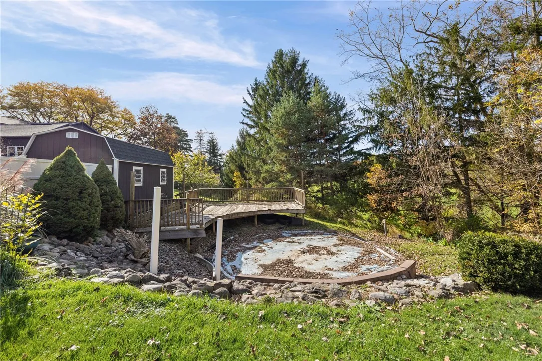 6151 Clinton Street Road, Stafford, New York 14416, Stafford, New York 14416, 3 Bedroom Bedrooms, 9 Room Rooms,2 BathroomBathrooms,Residential,For Sale,6151 Clinton Street Road, Stafford, New York 14416,0,R1724619