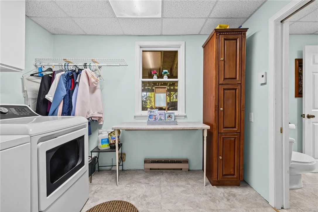6151 Clinton Street Road, Stafford, New York 14416, Stafford, New York 14416, 3 Bedroom Bedrooms, 9 Room Rooms,2 BathroomBathrooms,Residential,For Sale,6151 Clinton Street Road, Stafford, New York 14416,0,R1724619