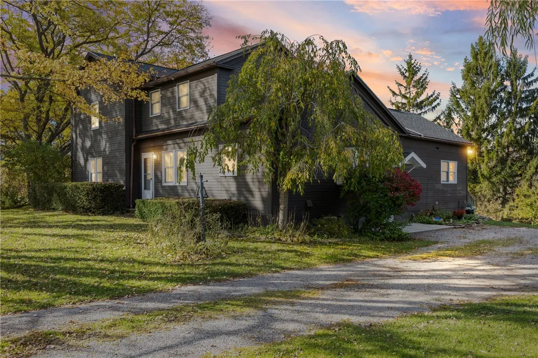 6151 Clinton Street Road, Stafford, New York 14416, Stafford, New York 14416, 3 Bedroom Bedrooms, 9 Room Rooms,2 BathroomBathrooms,Residential,For Sale,6151 Clinton Street Road, Stafford, New York 14416,0,R1724619
