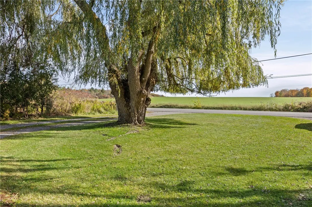 6151 Clinton Street Road, Stafford, New York 14416, Stafford, New York 14416, 3 Bedroom Bedrooms, 9 Room Rooms,2 BathroomBathrooms,Residential,For Sale,6151 Clinton Street Road, Stafford, New York 14416,0,R1724619