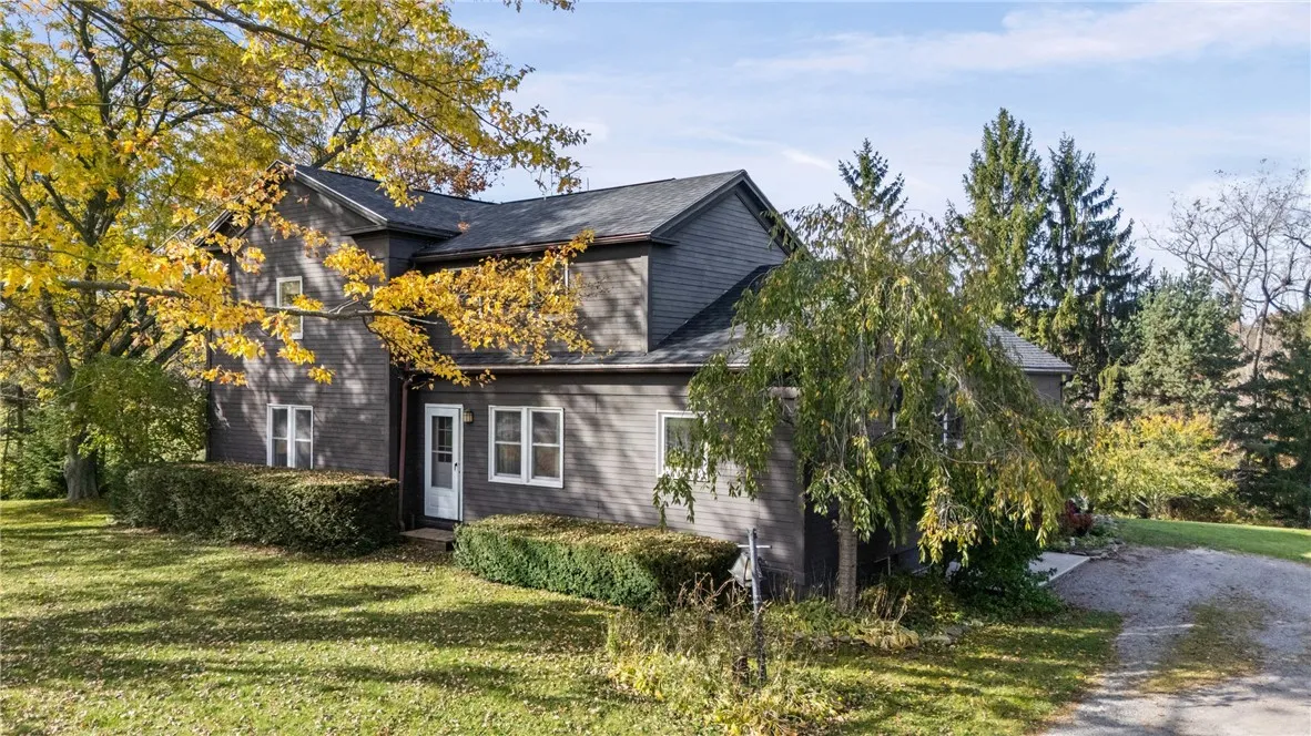 6151 Clinton Street Road, Stafford, New York 14416, Stafford, New York 14416, 3 Bedroom Bedrooms, 9 Room Rooms,2 BathroomBathrooms,Residential,For Sale,6151 Clinton Street Road, Stafford, New York 14416,0,R1724619