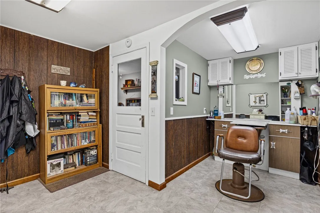 6151 Clinton Street Road, Stafford, New York 14416, Stafford, New York 14416, 3 Bedroom Bedrooms, 9 Room Rooms,2 BathroomBathrooms,Residential,For Sale,6151 Clinton Street Road, Stafford, New York 14416,0,R1724619