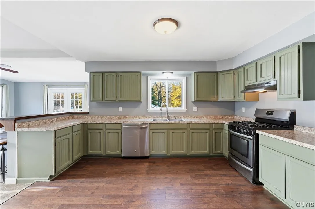 539 Main Street, Schroeppel, New York 13135, Schroeppel, New York 13135, 3 Bedroom Bedrooms, 9 Room Rooms,2 BathroomBathrooms,Residential,For Sale,539 Main Street, Schroeppel, New York 13135,0,S1724627