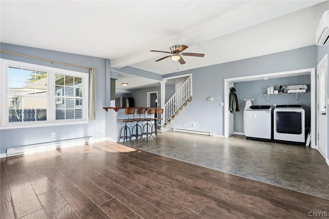 539 Main Street, Schroeppel, New York 13135, Schroeppel, New York 13135, 3 Bedroom Bedrooms, 9 Room Rooms,2 BathroomBathrooms,Residential,For Sale,539 Main Street, Schroeppel, New York 13135,0,S1724627