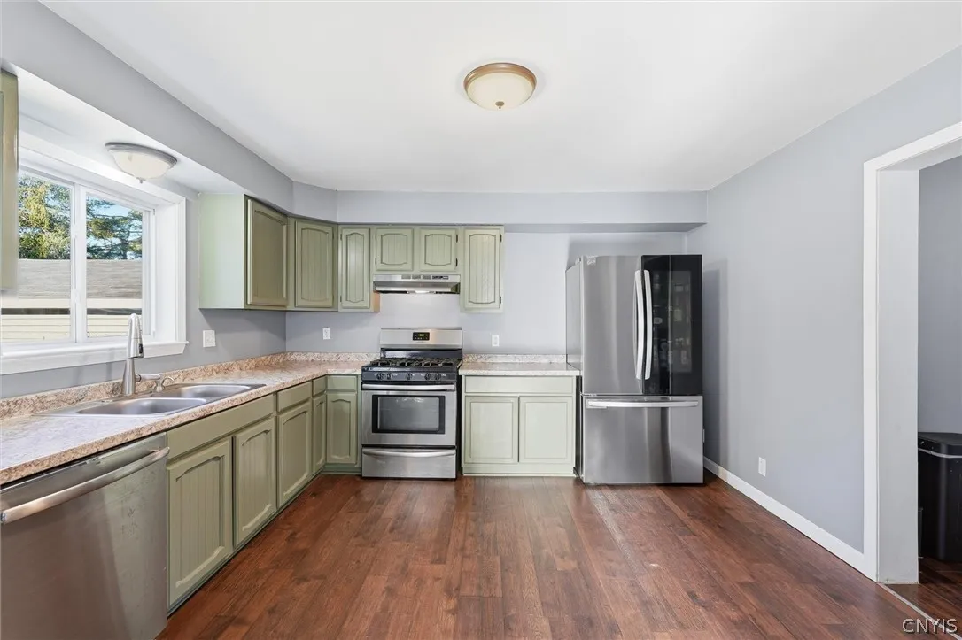 539 Main Street, Schroeppel, New York 13135, Schroeppel, New York 13135, 3 Bedroom Bedrooms, 9 Room Rooms,2 BathroomBathrooms,Residential,For Sale,539 Main Street, Schroeppel, New York 13135,0,S1724627