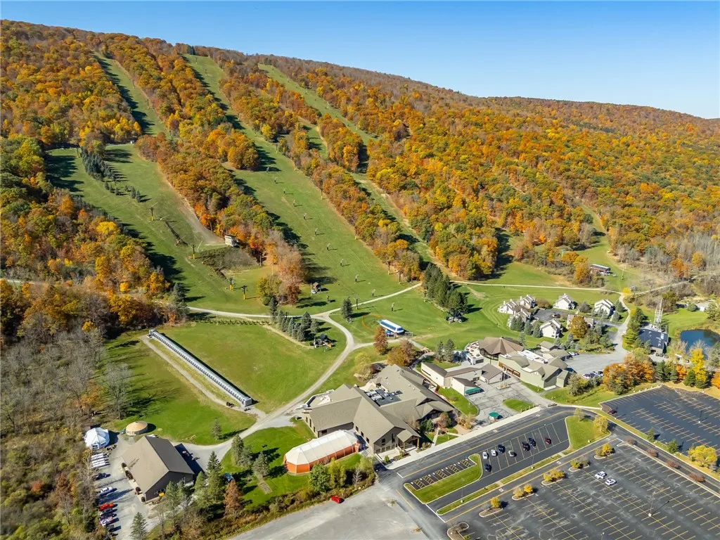 17 Northstar Drive, South Bristol, New York 14424, South Bristol, New York 14424, 3 Bedroom Bedrooms, ,2 BathroomBathrooms,Residential,For Sale,17 Northstar Drive, South Bristol, New York 14424,0,R1724537