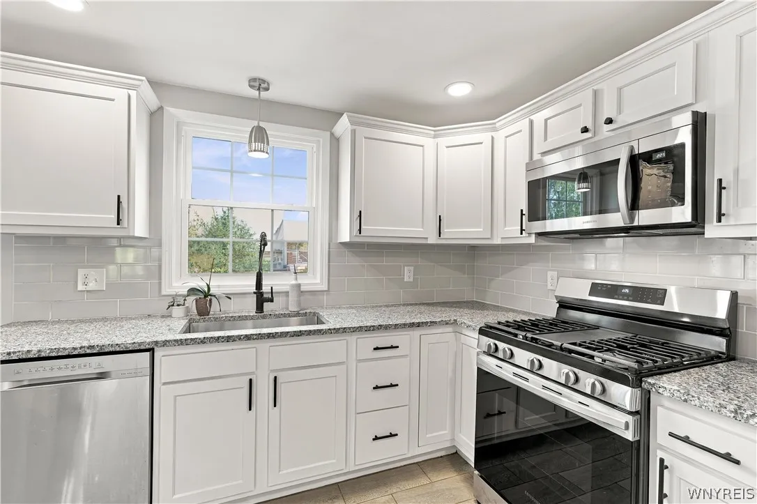 58 West Klein Road, Amherst, New York 14221, Amherst, New York 14221, 3 Bedroom Bedrooms, 7 Room Rooms,2 BathroomBathrooms,Residential,For Sale,58 West Klein Road, Amherst, New York 14221,0,B1723998