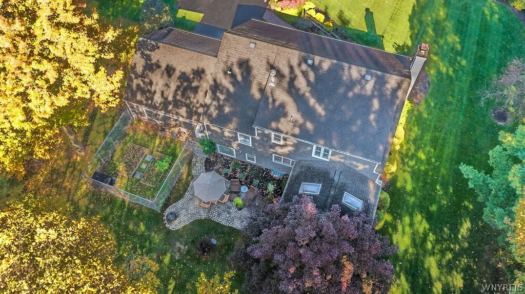8927 Hurlburt Lane, Clarence, New York 14031, Clarence, New York 14031, 5 Bedroom Bedrooms, 10 Room Rooms,2 BathroomBathrooms,Residential,For Sale,8927 Hurlburt Lane, Clarence, New York 14031,0,B1724635