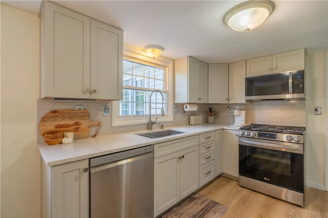 3 Seminole Avenue, Geneseo, New York 14454, Geneseo, New York 14454, 4 Bedroom Bedrooms, 9 Room Rooms,2 BathroomBathrooms,Residential,For Sale,3 Seminole Avenue, Geneseo, New York 14454,0,R1720073