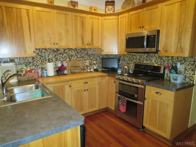 All updated appliances included...there is a walk in pantry also!