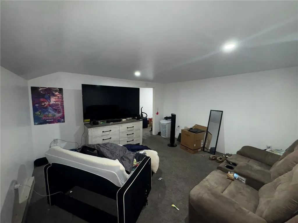 Living room Unit #4-1