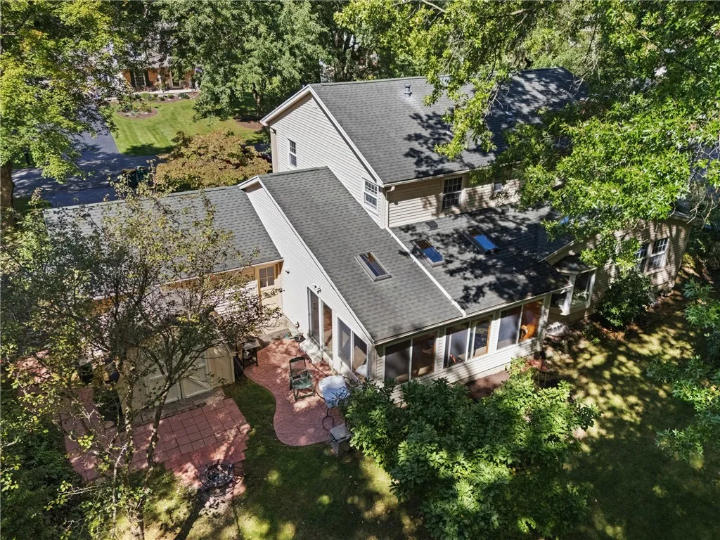 21 Hidden Creek Circle, Perinton, New York 14534, Perinton, New York 14534, 4 Bedroom Bedrooms, 7 Room Rooms,2 BathroomBathrooms,Residential,For Sale,21 Hidden Creek Circle, Perinton, New York 14534,0,R1725055