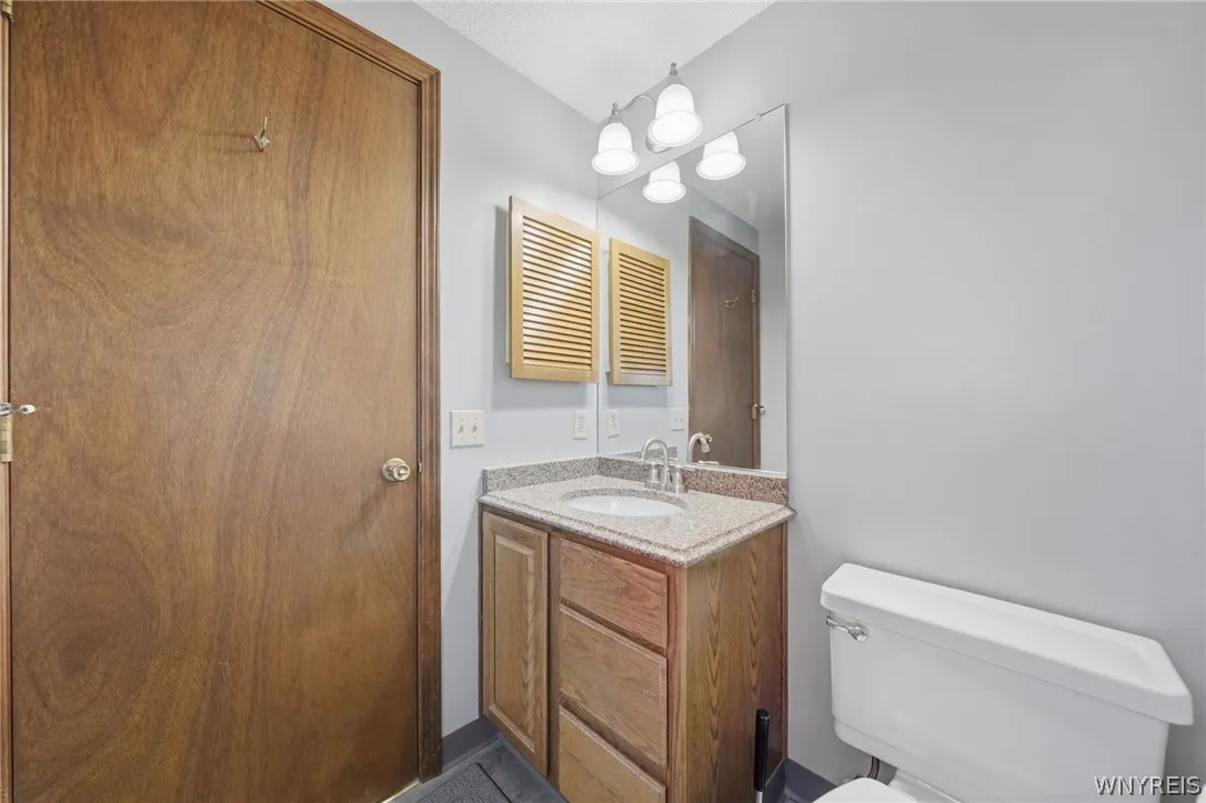 3540 Heatherwood Drive, Hamburg, New York 14075, Hamburg, New York 14075, 3 Bedroom Bedrooms, 8 Room Rooms,2 BathroomBathrooms,Residential,For Sale,3540 Heatherwood Drive, Hamburg, New York 14075,0,B1724960