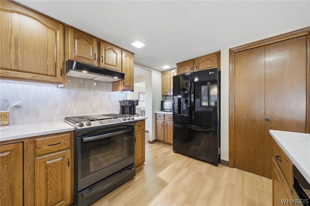 3540 Heatherwood Drive, Hamburg, New York 14075, Hamburg, New York 14075, 3 Bedroom Bedrooms, 8 Room Rooms,2 BathroomBathrooms,Residential,For Sale,3540 Heatherwood Drive, Hamburg, New York 14075,0,B1724960