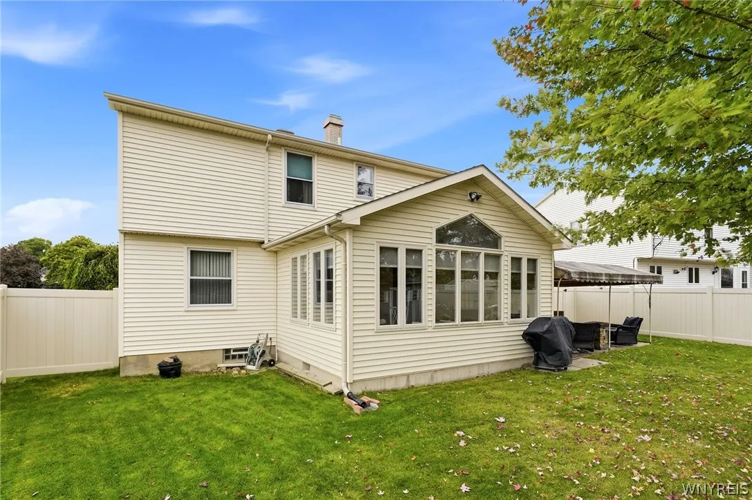 3540 Heatherwood Drive, Hamburg, New York 14075, Hamburg, New York 14075, 3 Bedroom Bedrooms, 8 Room Rooms,2 BathroomBathrooms,Residential,For Sale,3540 Heatherwood Drive, Hamburg, New York 14075,0,B1724960