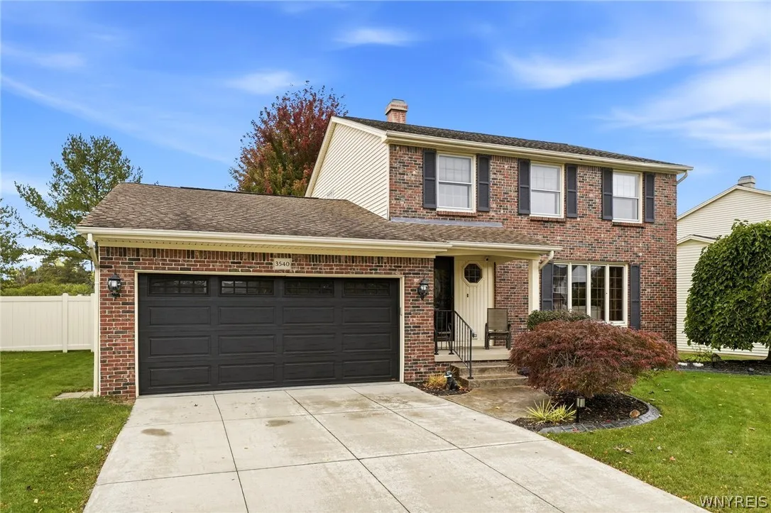 3540 Heatherwood Drive, Hamburg, New York 14075, Hamburg, New York 14075, 3 Bedroom Bedrooms, 8 Room Rooms,2 BathroomBathrooms,Residential,For Sale,3540 Heatherwood Drive, Hamburg, New York 14075,0,B1724960