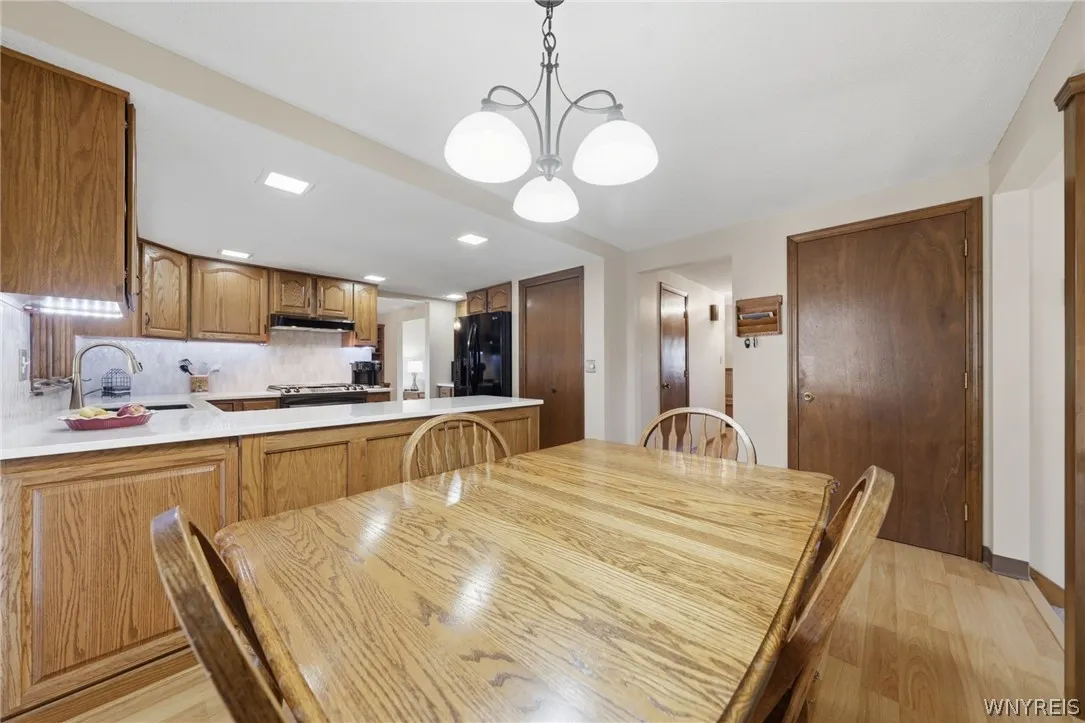 3540 Heatherwood Drive, Hamburg, New York 14075, Hamburg, New York 14075, 3 Bedroom Bedrooms, 8 Room Rooms,2 BathroomBathrooms,Residential,For Sale,3540 Heatherwood Drive, Hamburg, New York 14075,0,B1724960