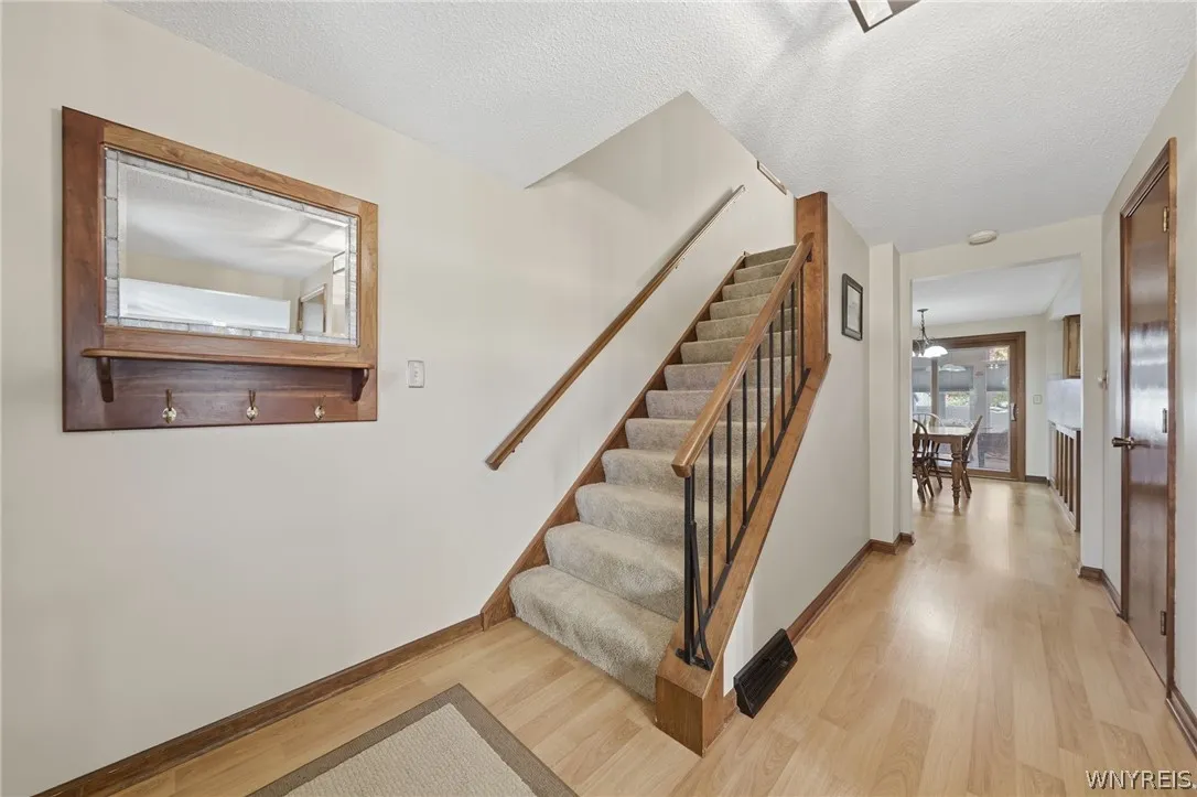 3540 Heatherwood Drive, Hamburg, New York 14075, Hamburg, New York 14075, 3 Bedroom Bedrooms, 8 Room Rooms,2 BathroomBathrooms,Residential,For Sale,3540 Heatherwood Drive, Hamburg, New York 14075,0,B1724960