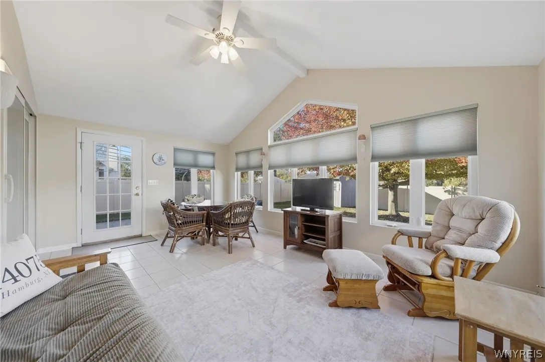 3540 Heatherwood Drive, Hamburg, New York 14075, Hamburg, New York 14075, 3 Bedroom Bedrooms, 8 Room Rooms,2 BathroomBathrooms,Residential,For Sale,3540 Heatherwood Drive, Hamburg, New York 14075,0,B1724960