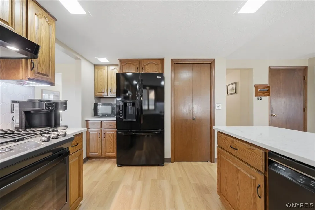 3540 Heatherwood Drive, Hamburg, New York 14075, Hamburg, New York 14075, 3 Bedroom Bedrooms, 8 Room Rooms,2 BathroomBathrooms,Residential,For Sale,3540 Heatherwood Drive, Hamburg, New York 14075,0,B1724960