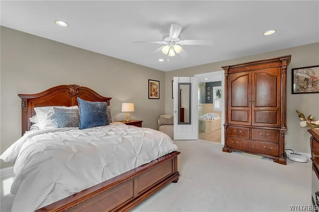 9479 Boxwood Drive, Clarence, New York 14032, Clarence, New York 14032, 4 Bedroom Bedrooms, 7 Room Rooms,2 BathroomBathrooms,Residential,For Sale,9479 Boxwood Drive, Clarence, New York 14032,0,B1725074
