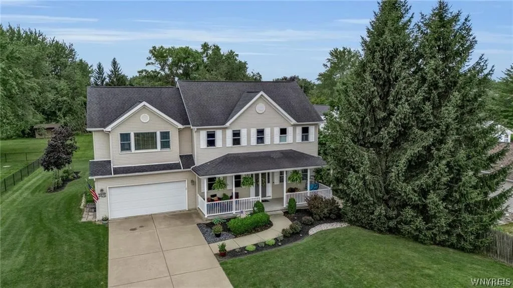 9479 Boxwood Drive, Clarence, New York 14032, Clarence, New York 14032, 4 Bedroom Bedrooms, 7 Room Rooms,2 BathroomBathrooms,Residential,For Sale,9479 Boxwood Drive, Clarence, New York 14032,0,B1725074