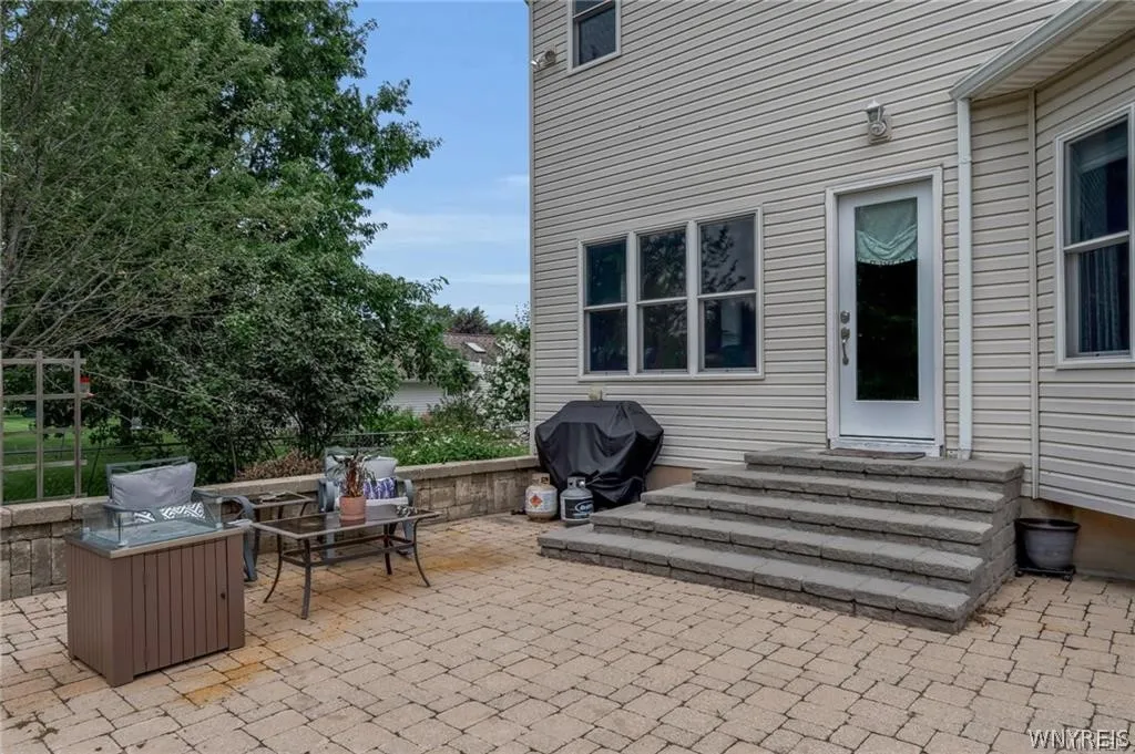 9479 Boxwood Drive, Clarence, New York 14032, Clarence, New York 14032, 4 Bedroom Bedrooms, 7 Room Rooms,2 BathroomBathrooms,Residential,For Sale,9479 Boxwood Drive, Clarence, New York 14032,0,B1725074