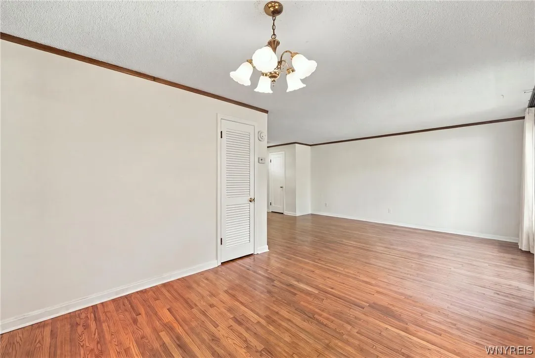 4248 Shimerville Road, Clarence, New York 14031, Clarence, New York 14031, 3 Bedroom Bedrooms, 6 Room Rooms,1 BathroomBathrooms,Residential,For Sale,4248 Shimerville Road, Clarence, New York 14031,0,B1725071
