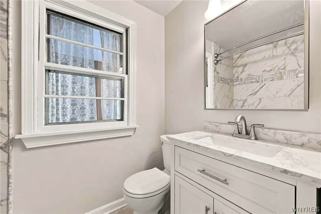 4248 Shimerville Road, Clarence, New York 14031, Clarence, New York 14031, 3 Bedroom Bedrooms, 6 Room Rooms,1 BathroomBathrooms,Residential,For Sale,4248 Shimerville Road, Clarence, New York 14031,0,B1725071