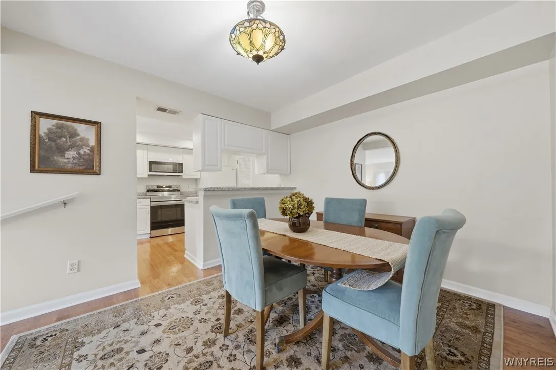 1 Hickory Hill Road D, Amherst, New York 14221, Amherst, New York 14221, 2 Bedroom Bedrooms, 5 Room Rooms,2 BathroomBathrooms,Residential,For Sale,1 Hickory Hill Road D, Amherst, New York 14221,0,B1724809